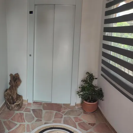 Apartahotel Varbenis Paralía