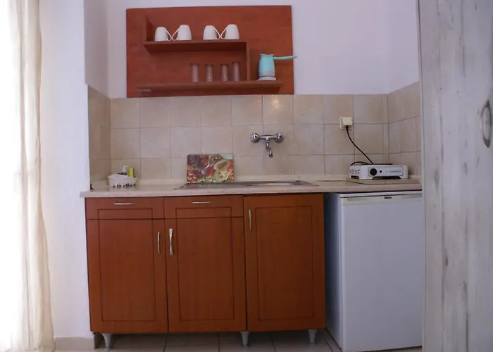 Varbenis מלון דירות